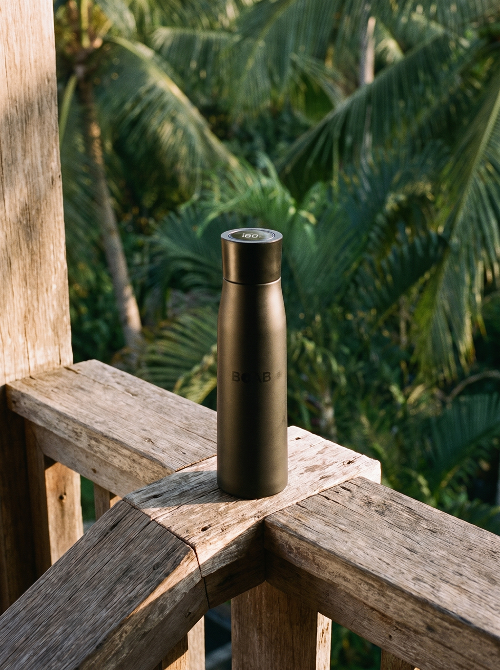 Boab Bottle UV-C light cleaning water bottle
